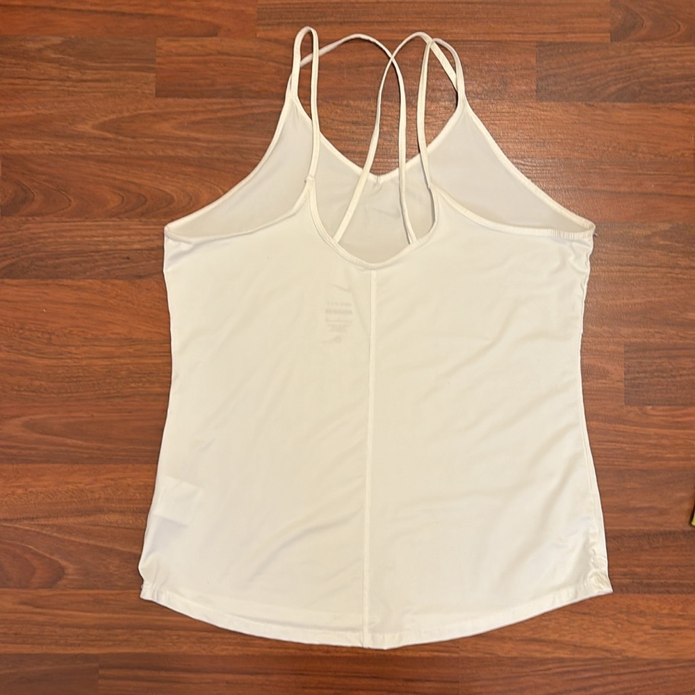 NWOT Nike dri fit tanks size large sold as set - Picture 4 of 6